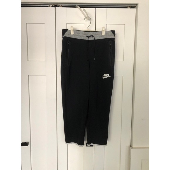 NEW Nike Tech Fleece Cropped Joggers‎ Size M - Picture 4 of 8